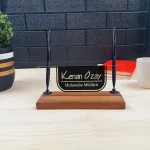 İsme Özel Kalemli Masa İsimliği - Siyah Oval Çerçeve