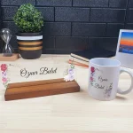 Kişiye Özel Ofis Masa İsimliği Ve Kupa Bardak Hediye Seti - Renkli Çiçek Desenli