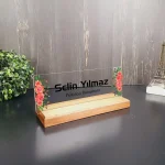 Kişiye Özel Modern Tasarımlı Masa İsimliği