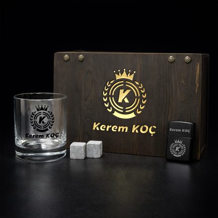 Kişiye Özel Premium Viski Seti – Ahşap Kutulu | Bardak, Viski Taşı ve Metal Çakmak